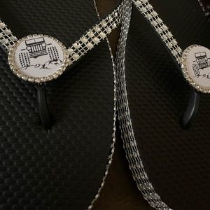 Jeep flip flops